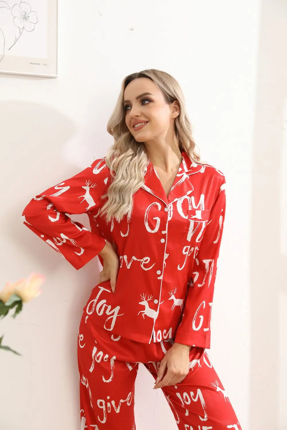 Conjunto de dos piezas de pijama loungewear lujoso y festivo rojo