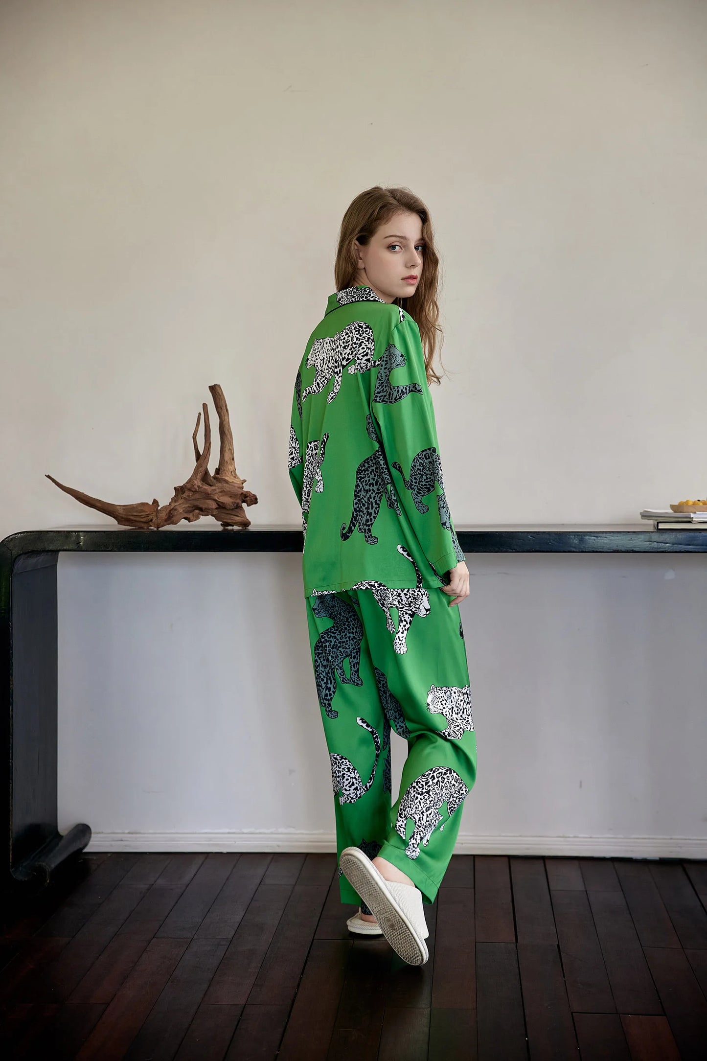 Green leopard luxurious loungewear pyjamas two-piece set