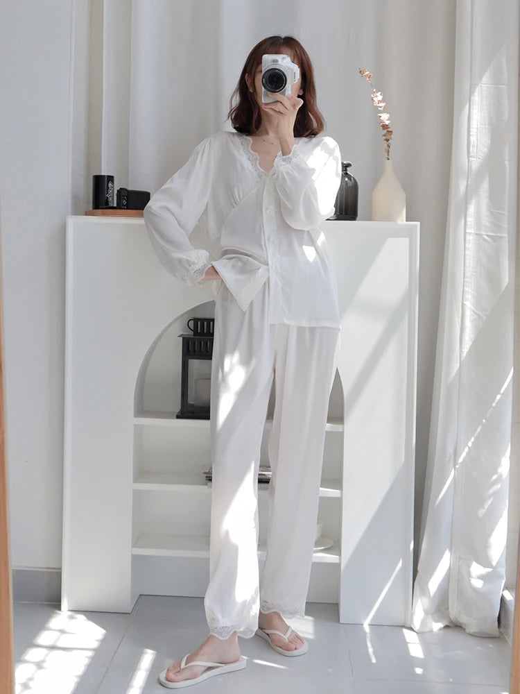 Lacy white luxurious loungewear pyjamas two-piece set