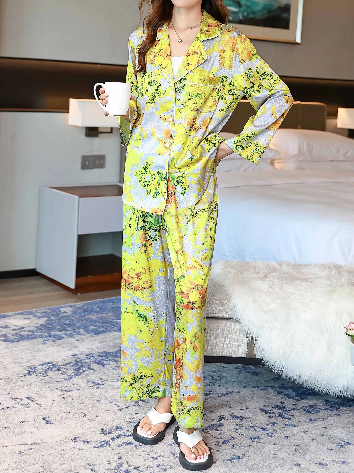 Abstract floral luxurious loungewear pyjamas two-piece set