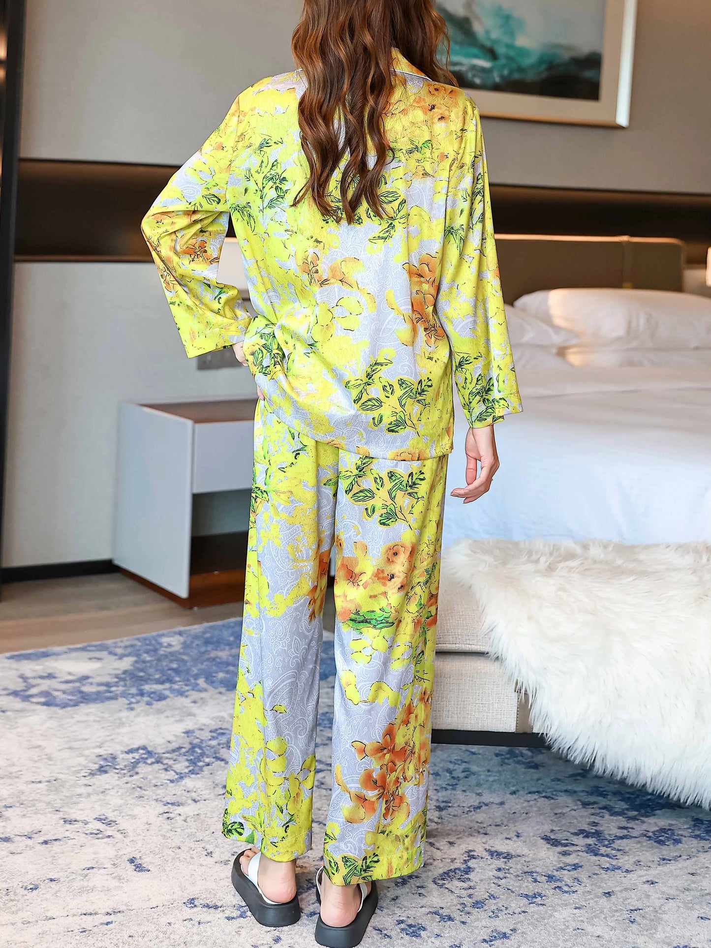 Abstract floral luxurious loungewear pyjamas two-piece set