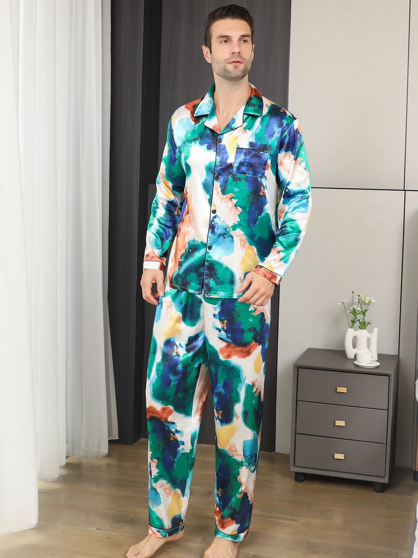 Conjunto de pijama de hombre loungewear con estampado abstracto de acuarela